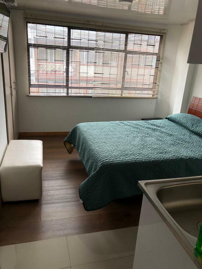 Aparta Estudio En Norte 보고타 외부 사진